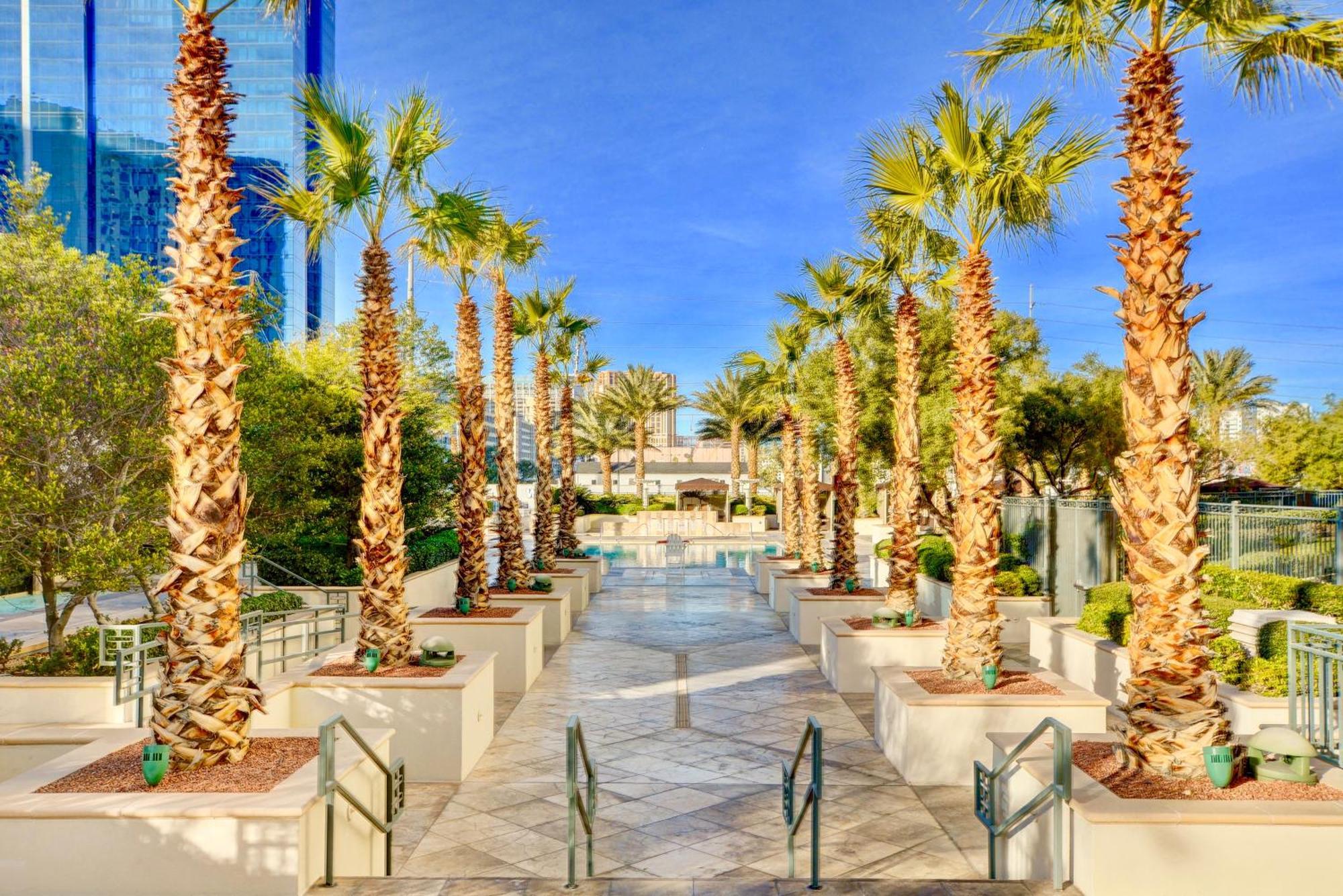 Strip View Suites - No Resort Fee ! Las Vegas Exterior photo