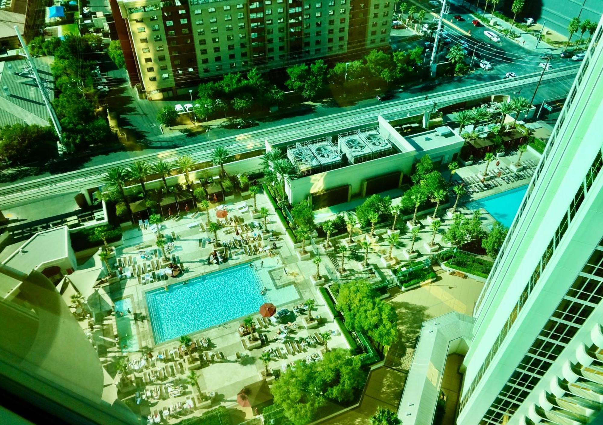 Strip View Suites - No Resort Fee ! Las Vegas Room photo